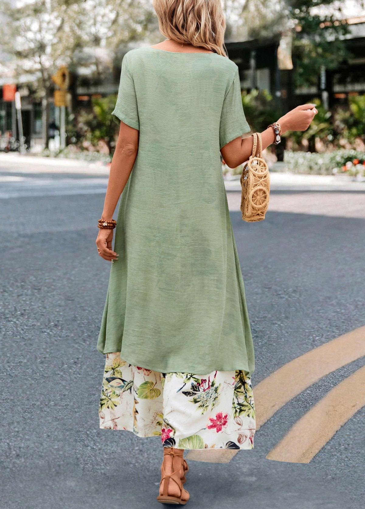 VESTIDO DE DOS PIEZAS DE IMITACIÓN CAMPESINA CON ESTAMPADO DE ALGODÓN Y LINO Y ESCOTE REDONDO