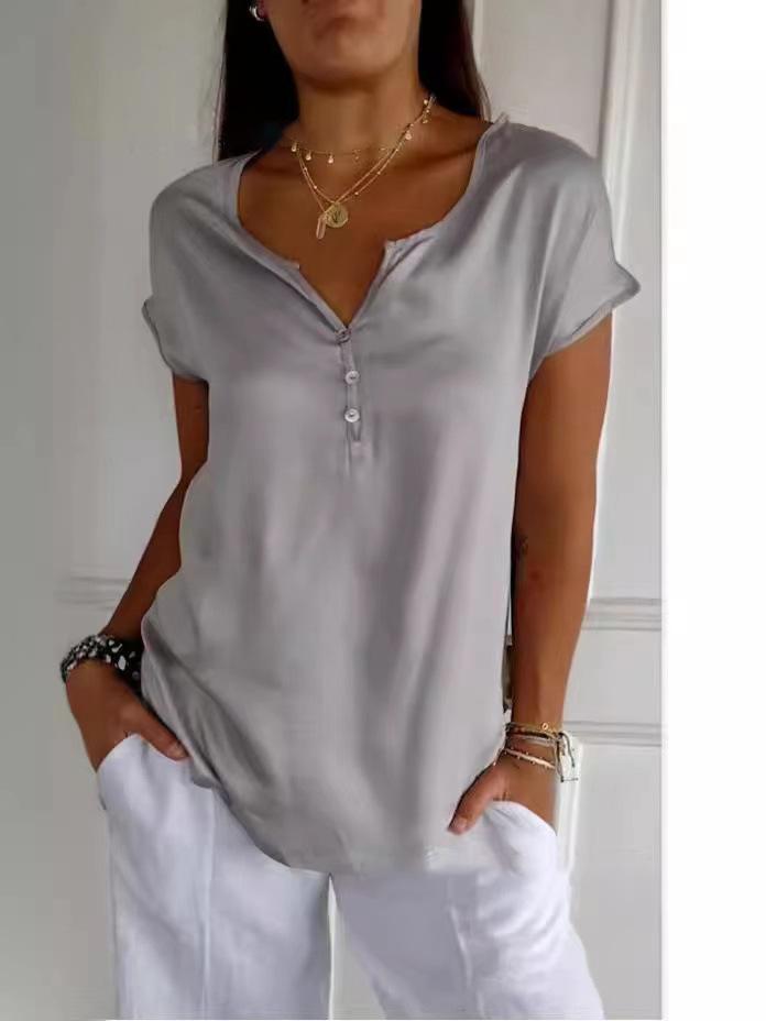 "Camiseta lisa de manga corta con escote en V de seda."