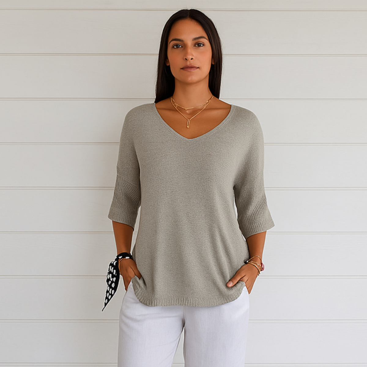 Blusa Paris de cómodo punto y escote en V Zene