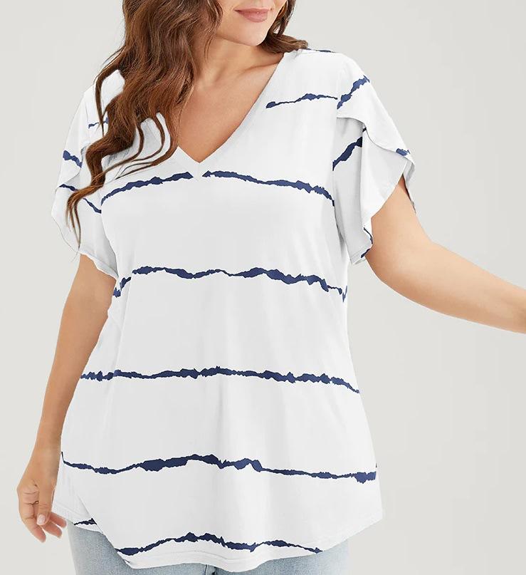 Camiseta de mujer a rayas de manga corta con cuello en V talla grande