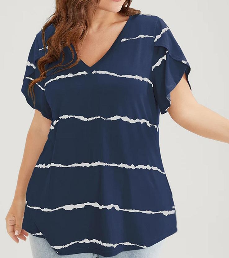 Camiseta de mujer a rayas de manga corta con cuello en V talla grande